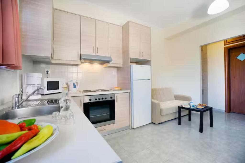 Apartament me qera 1+1 ne Fresk (ID B2101170) Tirane.