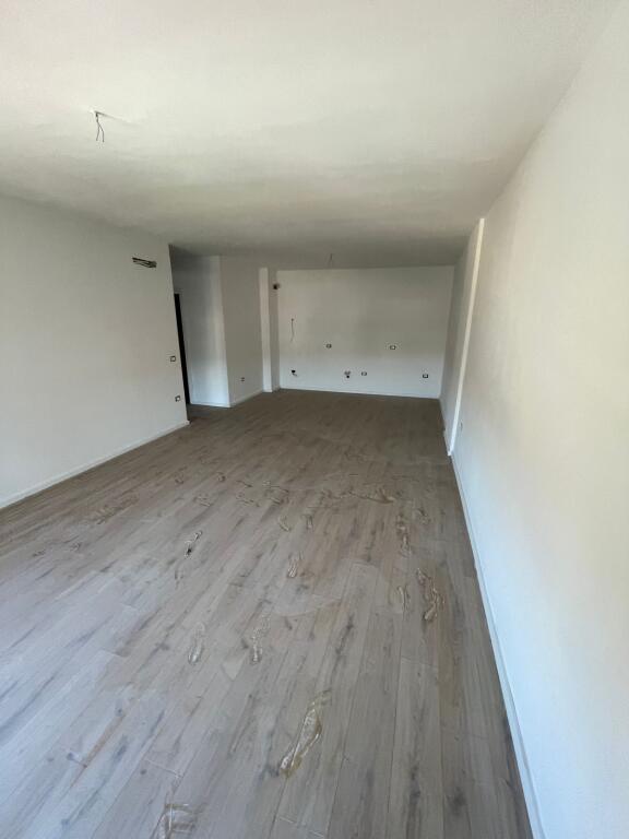 Affittasi Appartamento 2+1+2 Bagni – Trio Tower, Don Bosko
