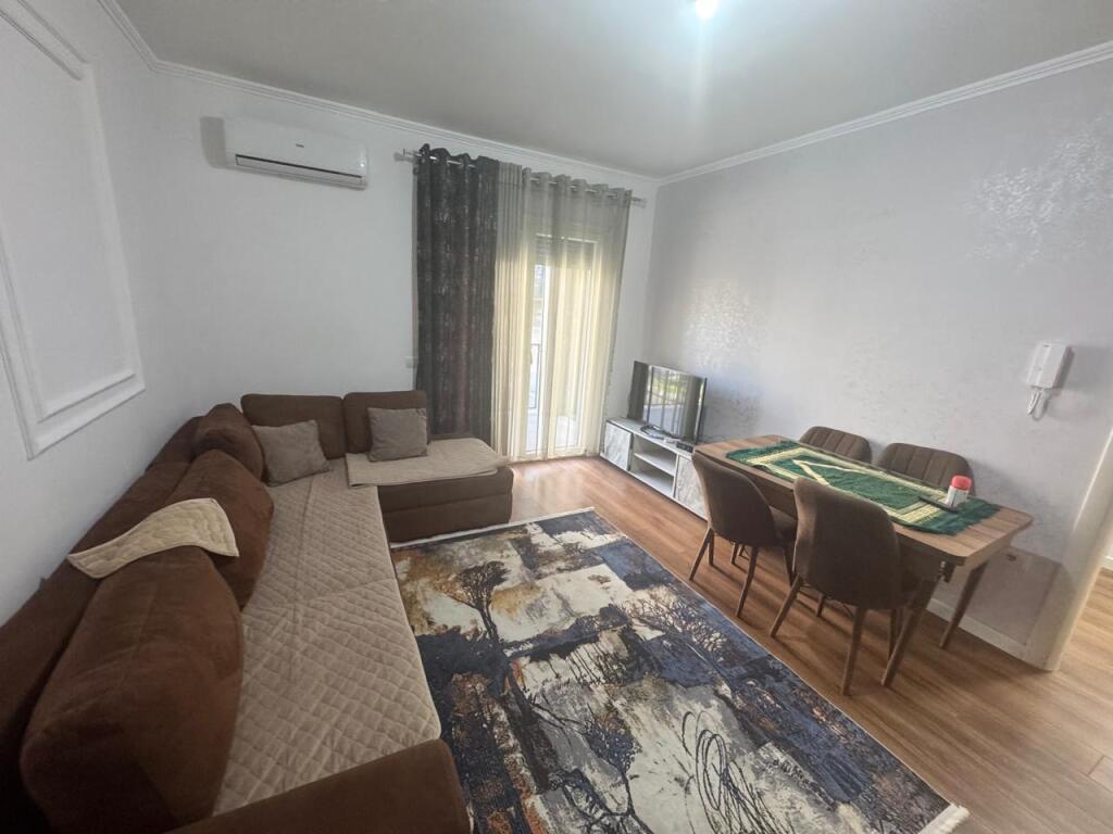 Apartament 1+1 për qira pas Shkencave të Natyres.