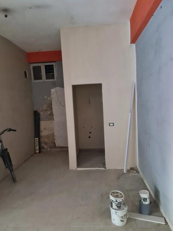 Negozio in affitto ad Astir (ID BM259) Tirana
