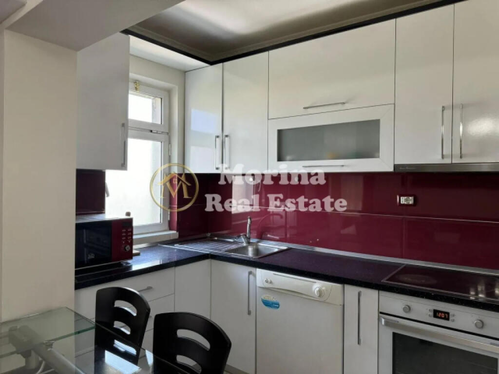 Qera, Apartament 2+1,Qender, 700 euro/muaj.