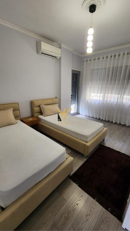 APARTAMENT 3+1+2 ME QERA TE KOPESHTI ZOLOGJIK 1.500 EURO