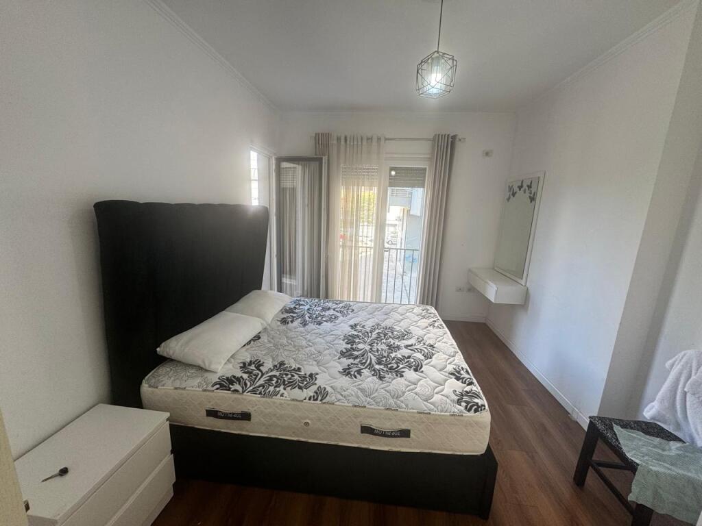 Apartament 1+1 për qira pas Shkencave të Natyres.