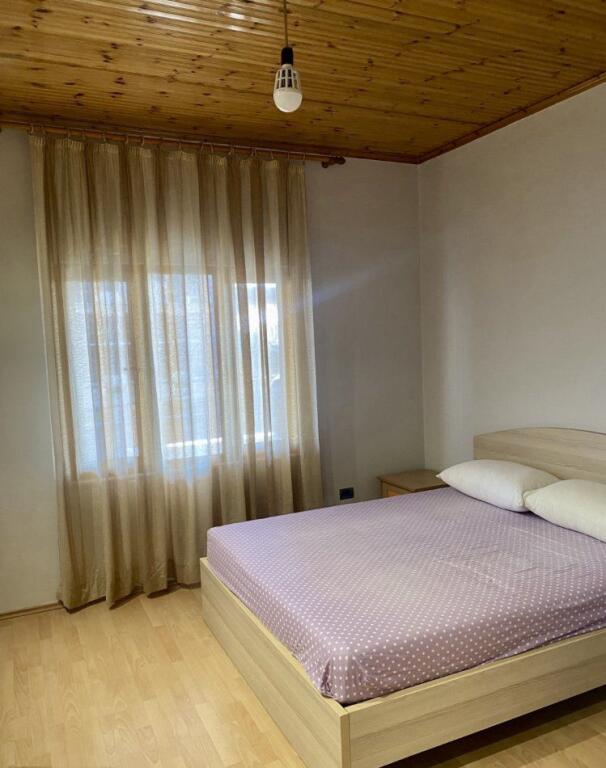JEPET ME QERA APARTAMNET 2+1 550 EURO FUSHA E AVIACIONIT