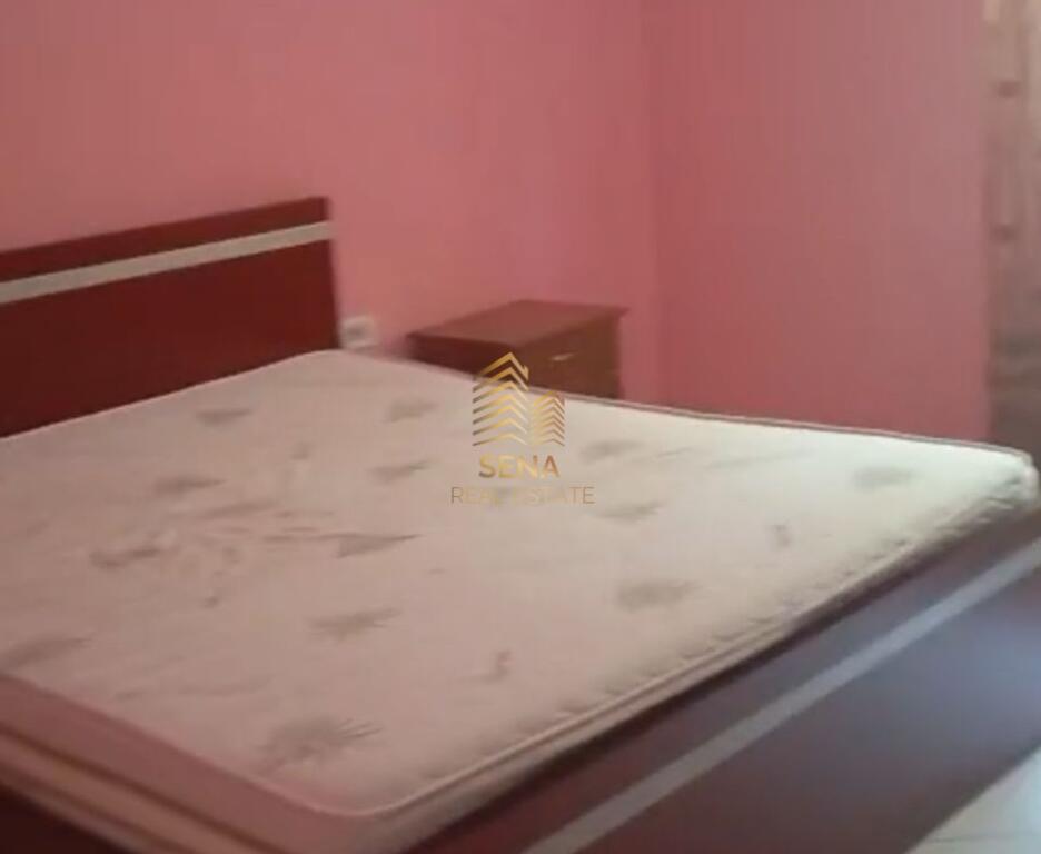 Rent, Private entrance, 2+1 Shkozë, 300 Euro/month