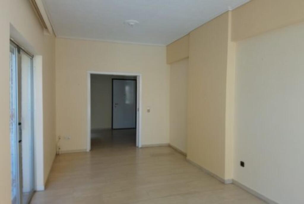 Ufficio In Affitto In Via Dibra (ID BZ2317) Tirana