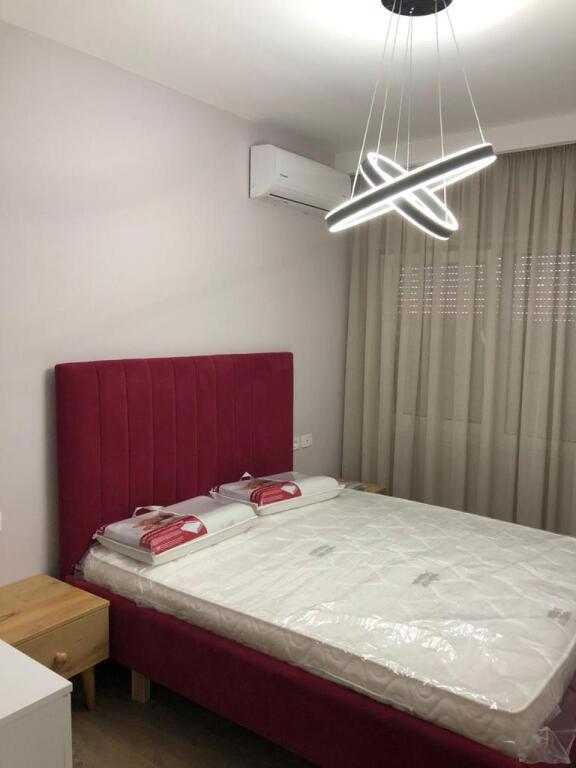 Jepet me QIRA apartament DUPLEX 2+1, Rezidenca “Kodra e Diellit”, Shkolla British