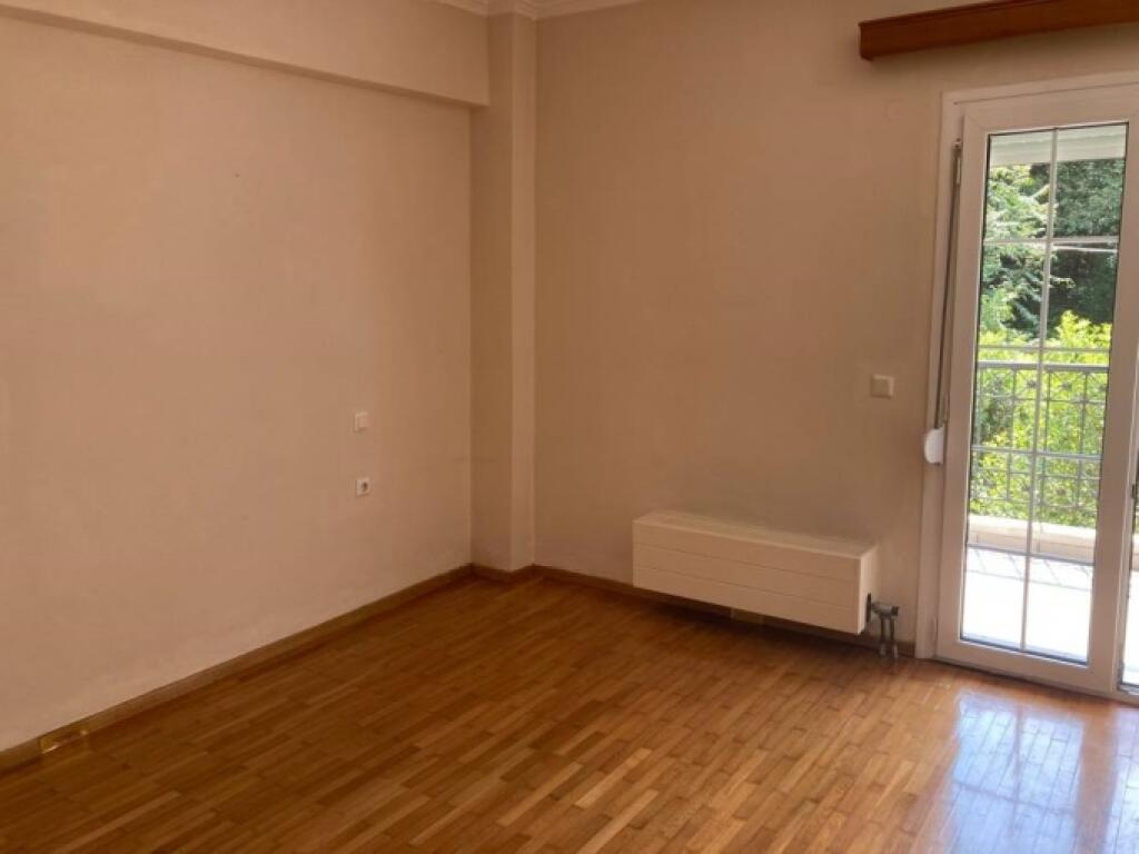 Ufficio In Affitto In Via Dibra (ID BZ2317) Tirana