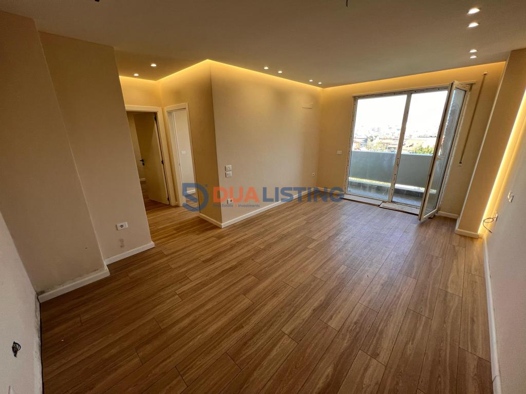 Shitet Apartament 2+1 te Kompleksi Golden Park 3