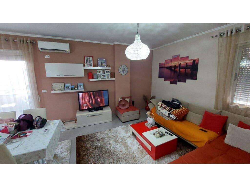 Appartamento 2+1 in Affitto – Astir, Tirana