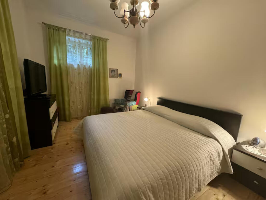 Apartament me qera 1+1 ne Fresk (ID B2101170) Tirane.