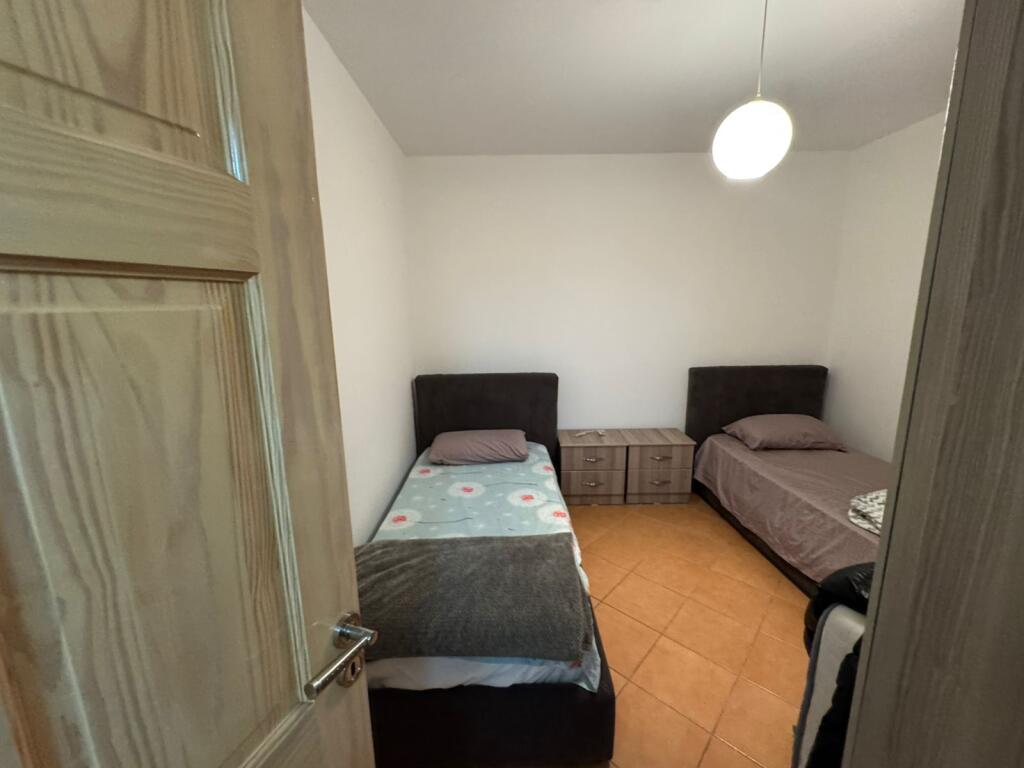 APARTAMENT 2+1 ME QERA, KOPSHTI BOTANIK.