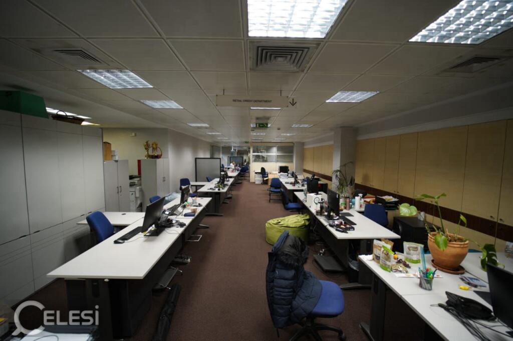 OFFICE FOR RENT 290M2 6270 EURO KAVAJES STREET