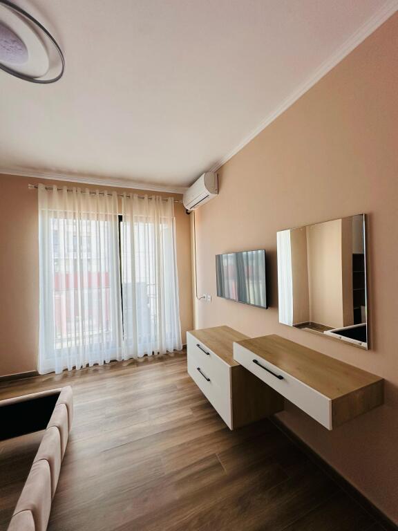 Apartament me qera 2+1+2 Tek Farmacia 10