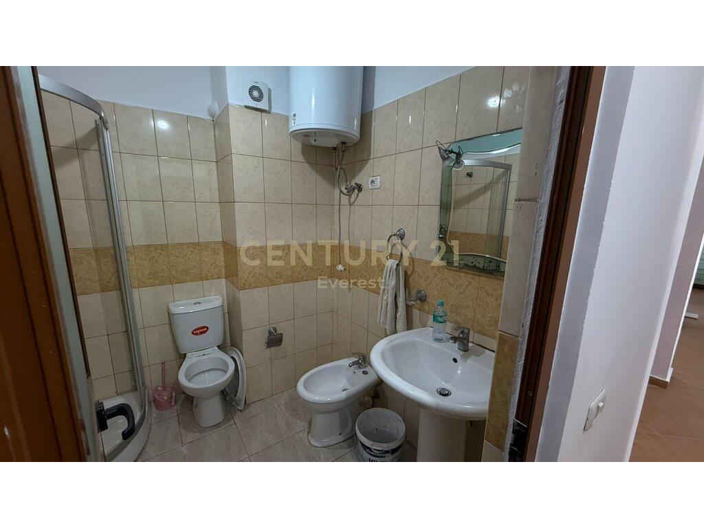 🏡 Shitet Apartament 2+1 në Yzberish, Tiranë