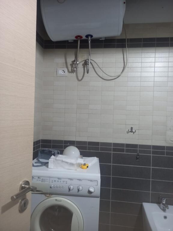 AFFITTASI APPARTAMENTO 2+1 650 EURO VIA KAVAJES
