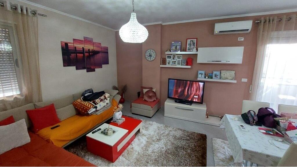 Appartamento 2+1 in affitto ad Astir