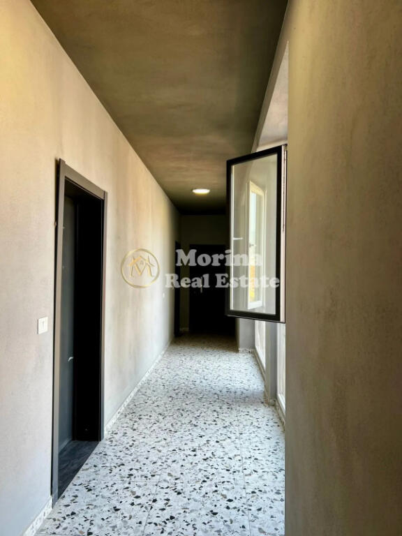 Qera, Apartament 2+1, Medrese, Rr: "Riza Cerova, 1400 euro/muaj