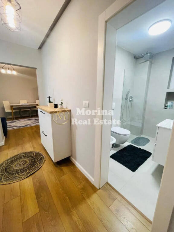 Qera, Apartament 2+1, Rruga Elbasanit — Pasticeri Lej Laj, 700 euro/muaj.