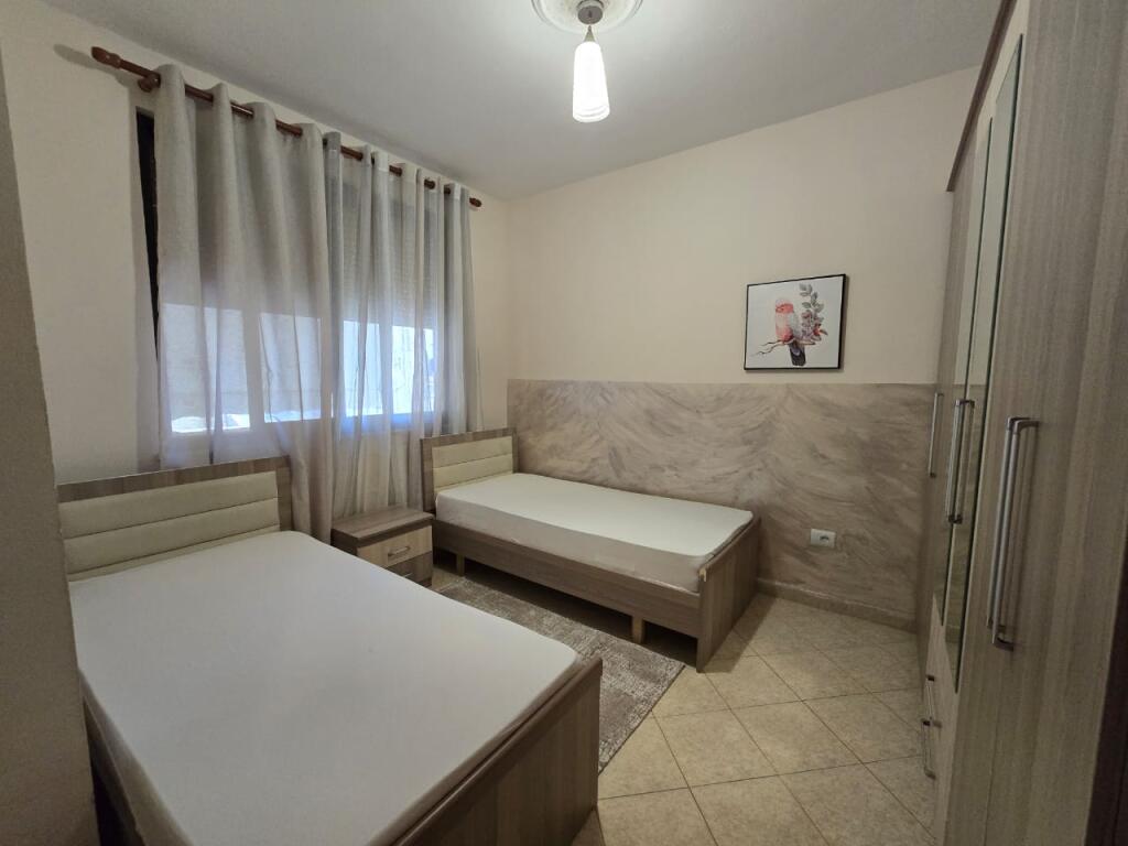 Affittasi appartamento 2+1+2 bagni presso l'ex Esposizione
