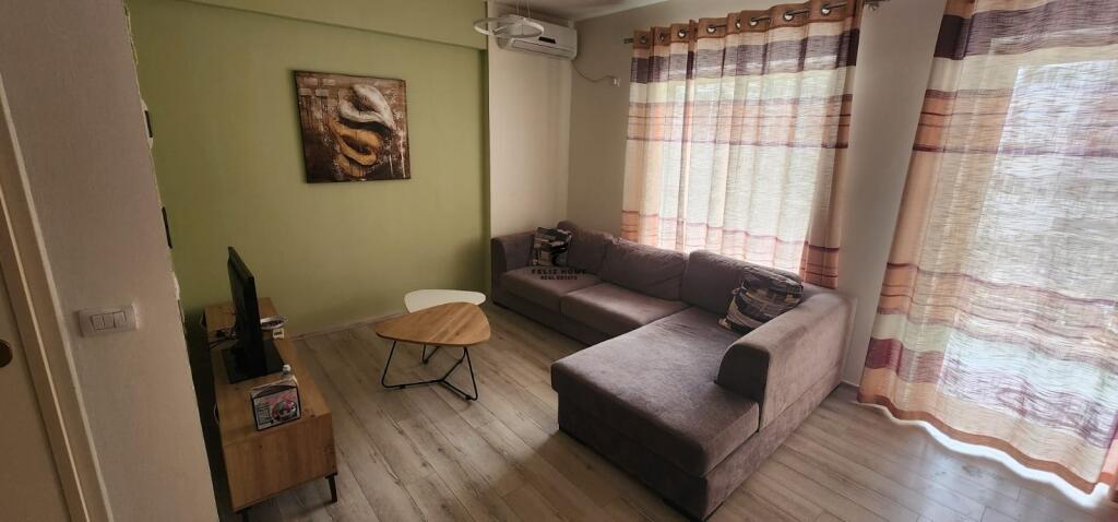 APARTAMENT ME QERA 2+1 KOPSHTI ZOOLOGJIK 700 EURO