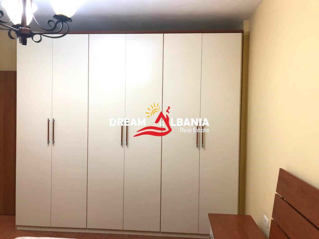 Apartament 1+1 me qera Te Ish-Parku, rruga Vace Zela (ID 42111411).