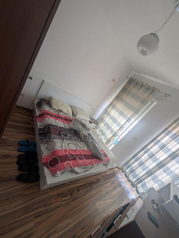 APARTAMENT 1+1 PER SHITJE, AUTO KALAJA 75.000 €