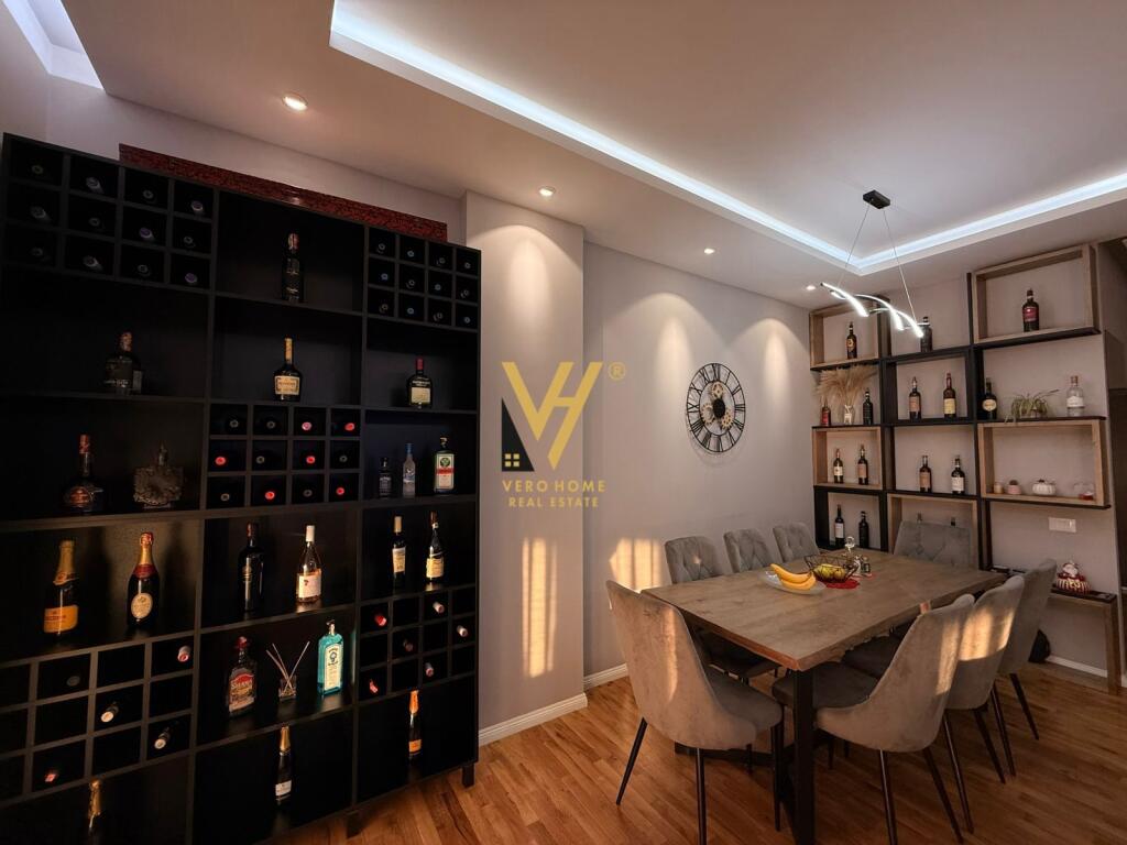 SHITET APARTAMENT 2+1+2+BLK NE QESARAKE , FRESK 300.000 EURO
