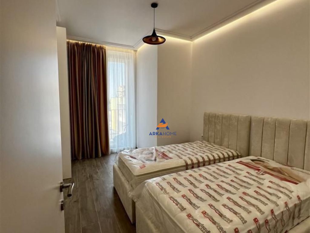APPARTAMENTO IN AFFITTO 2+1+BALCONE "SCUOLA SUPERIORE PARTIZANI, SELVIA" 1300 EURO.