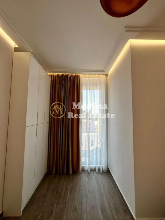 Qera, Apartament 2+1, Medrese, Rr: "Riza Cerova, 1400 euro/muaj