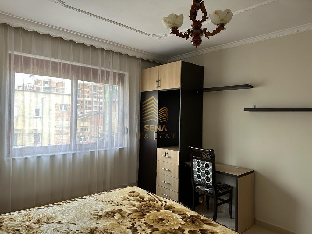 Qira, Apartament 1+1+A,Xhamllik, 450 Euro/muaj