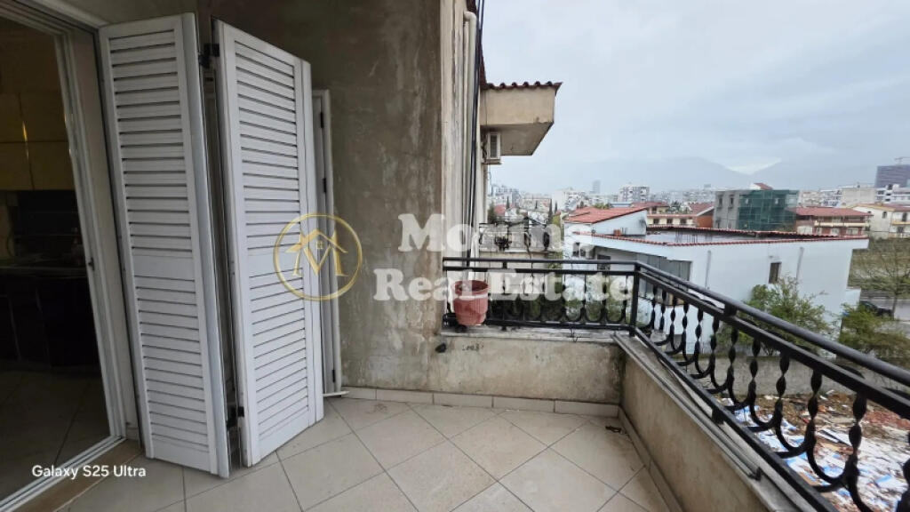 Affitto, Appartamento 3+1, Comune di Parigi, 650 euro/mese