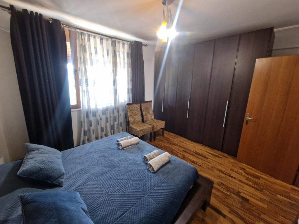 Shitet apartament 2+1 ne rrugen "Abdyl Frasheri" prane Sheshit Willson