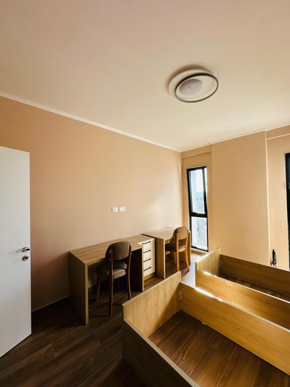 Apartament me qera 2+1+2 Tek Farmacia 10