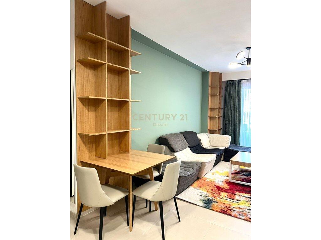 Jepet me qira Apartament 1+1 ne Myslym Shyr!