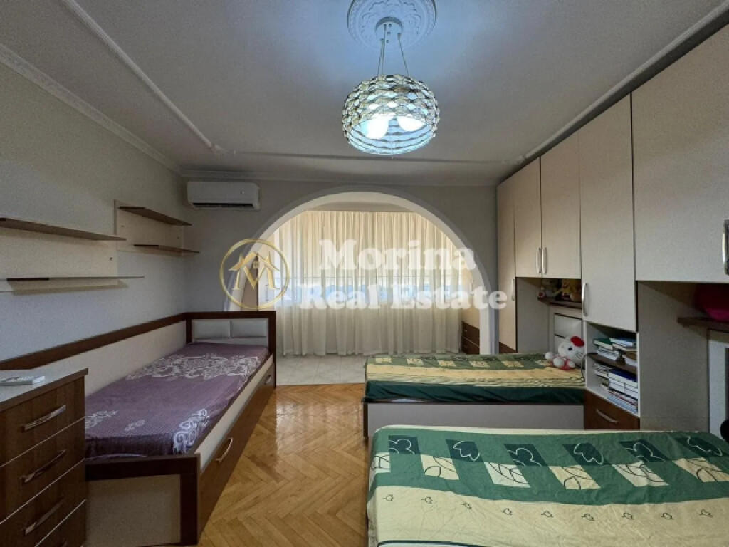 Qera, Apartament 2+1,Qender, 700 euro/muaj.