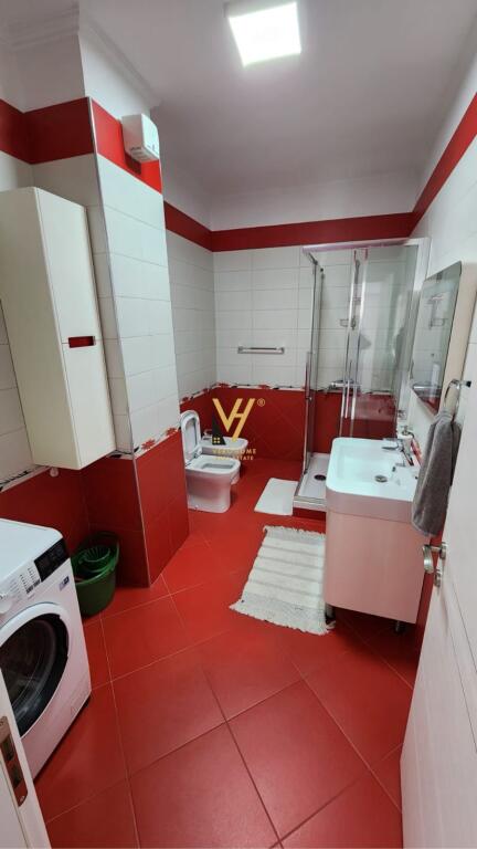 APARTAMENT 3+1+2 ME QERA TE KOPESHTI ZOLOGJIK 1.500 EURO