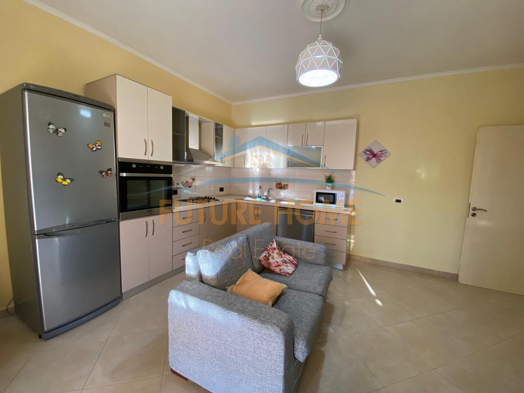 Shitet, Apartament 2+1,  Unaza e Re