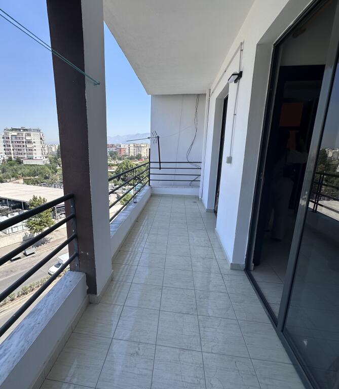 In Affitto Appartamento 2+1+1 Balcone