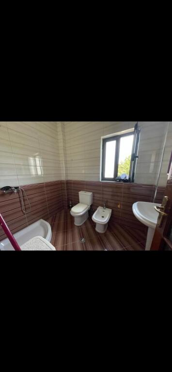 Villa for Rent – Penthouse in 4-Story Villa near American Hospital 2, Tirana