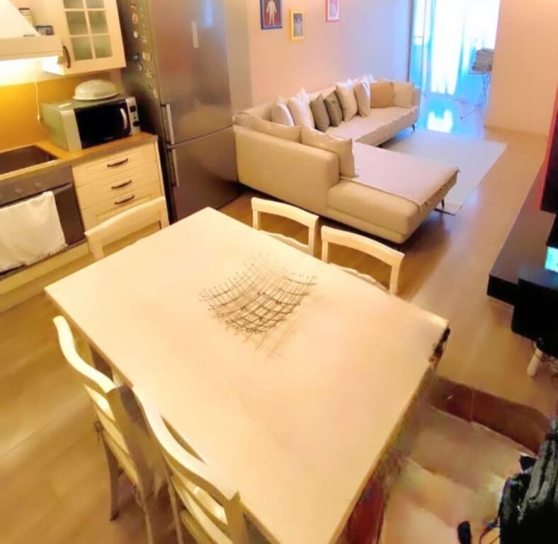 Instituti Higjenes shesim super apartament: 2+1