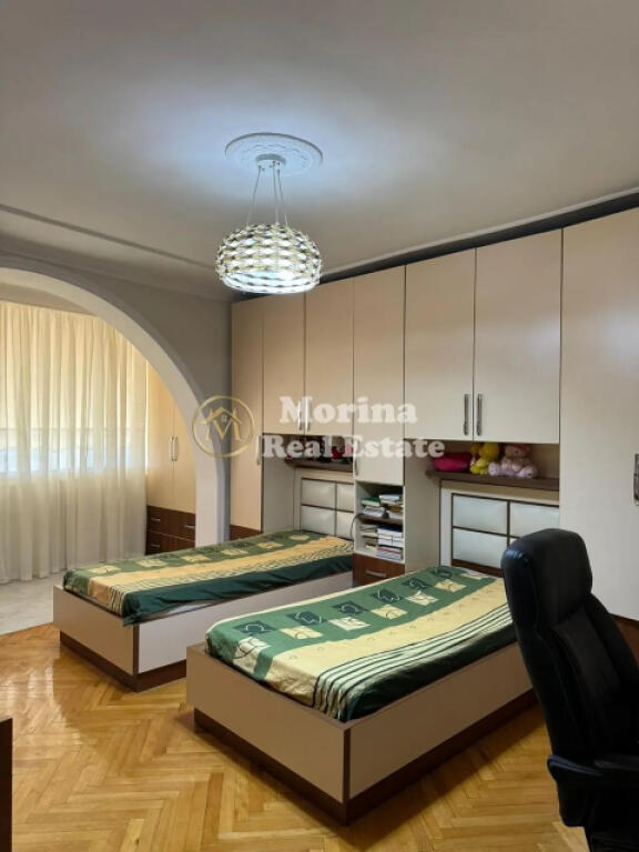 Qera, Apartament 2+1,Qender, 700 euro/muaj.