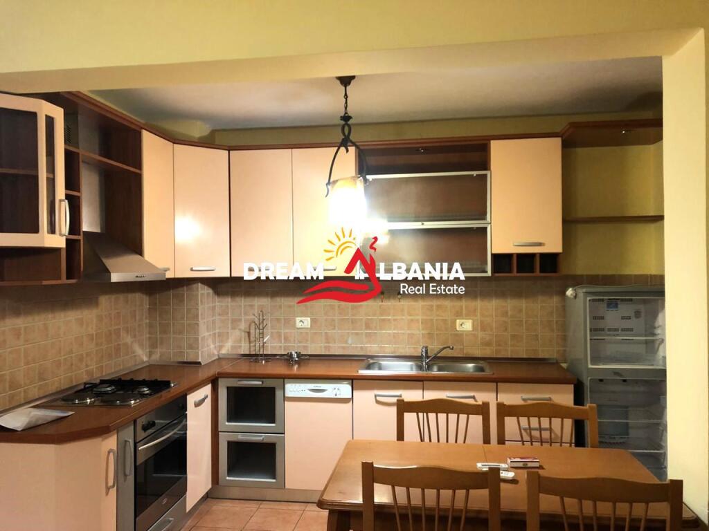 Apartament 1+1 me qera Te Ish-Parku, rruga Vace Zela (ID 42111411).