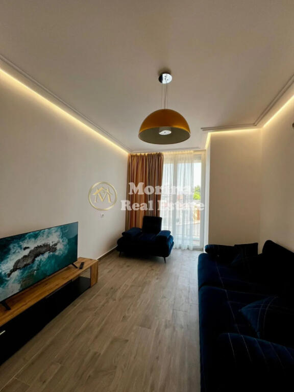 Qera, Apartament 2+1, Medrese, Rr: "Riza Cerova, 1400 euro/muaj
