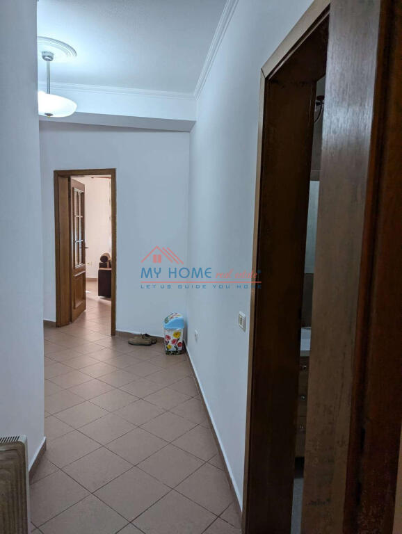 Appartamento 2+1 in affitto vicino alla Guardia Tirana