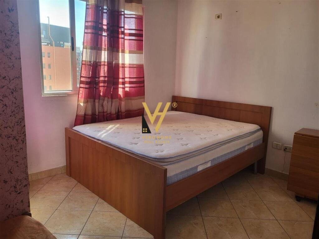 APARTAMENT 2+1+BLK ME QERA NE ASTIR 450 EURO