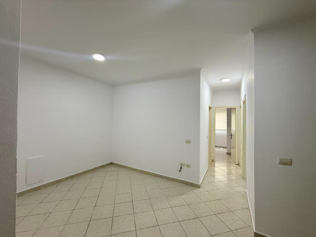 APARTAMENT PER QERA PER ZYRA 700 €