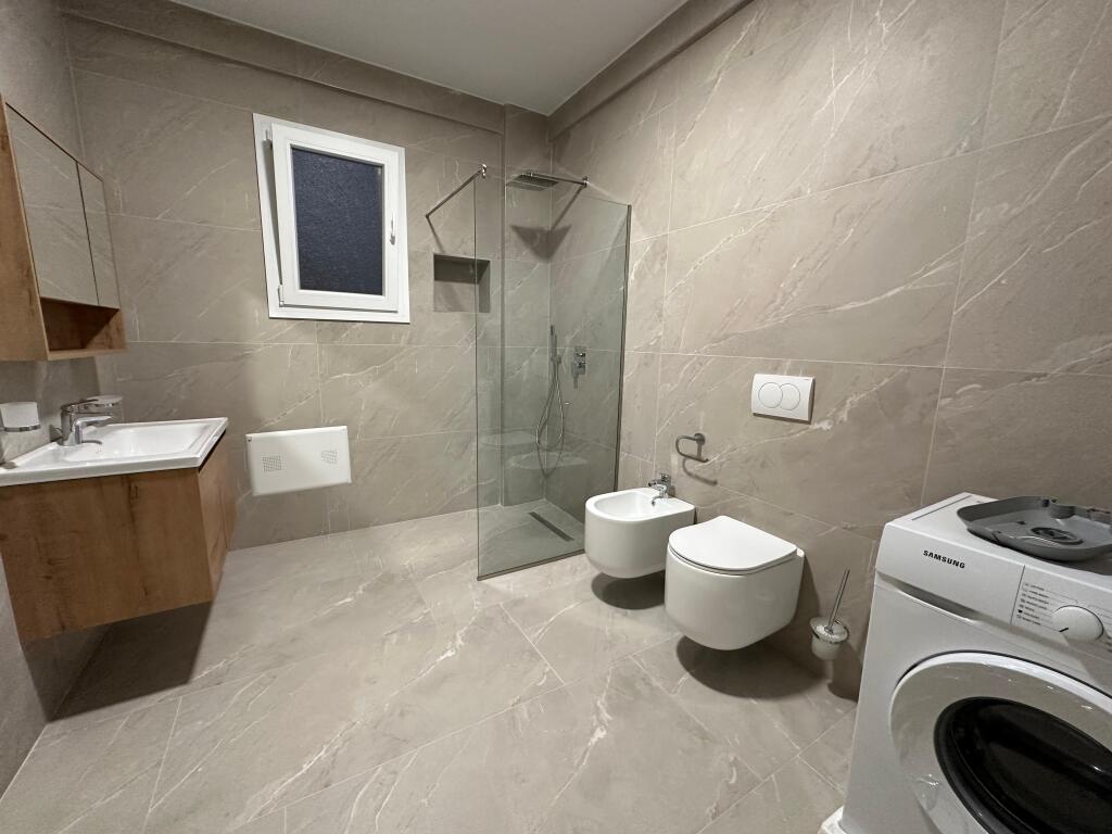APARTAMENT 1+1 ME QIRA | I Pa Banuar Me Pare |  Sauk
