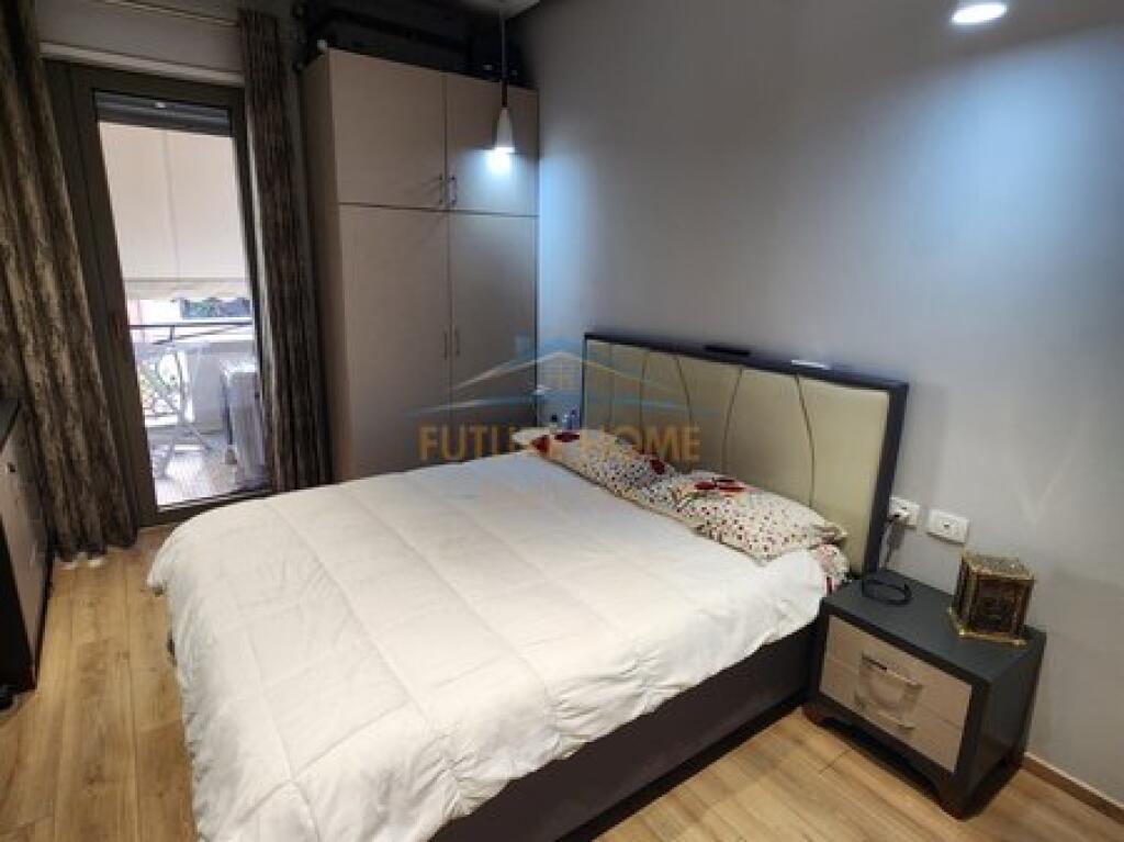 Shitje, Apartament 1+1+Post parkimi , Kompleksi Deliorgji, Tiranë.