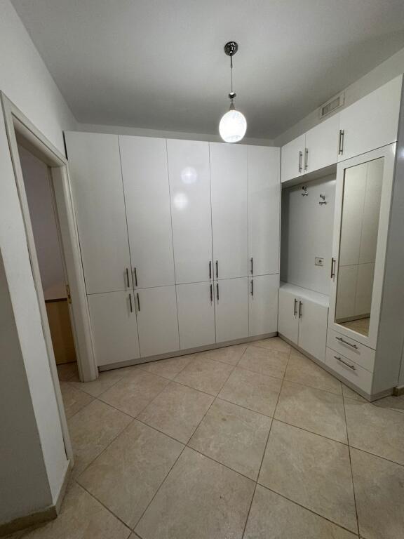 Apartament me Qira 1+1 + Ballkon 📍Rruga Dalip Topi, Prane residences Platea